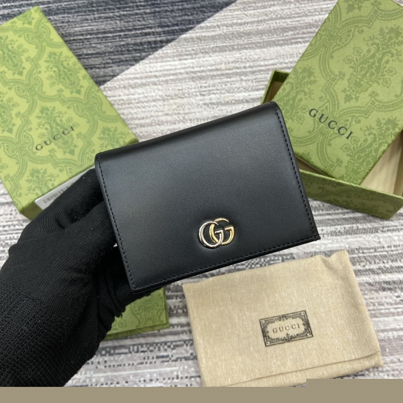 G*u*i wallets & purse